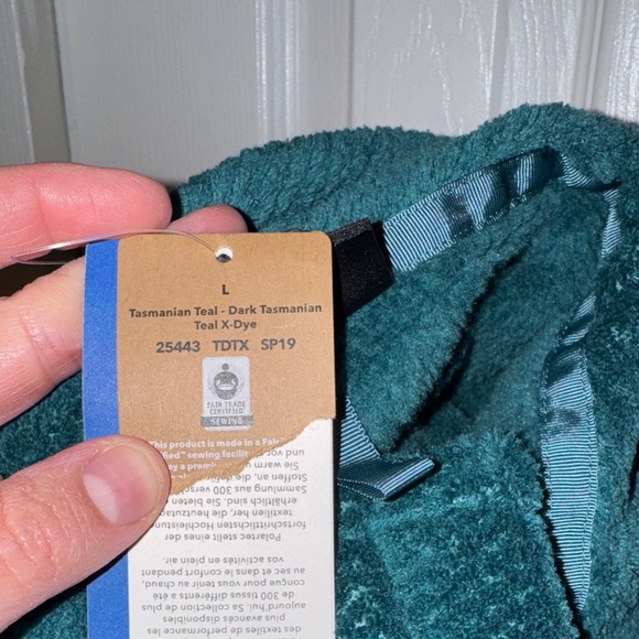 Women’s Patagonia Re-Tool snap T pullover Tasmanian Teal Fleece Sz Large NWT - Picture 6 of 6